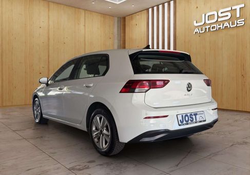 Volkswagen Golf, 2021 3