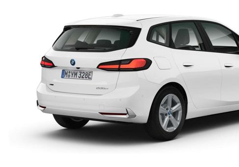 BMW 225, 2022 2