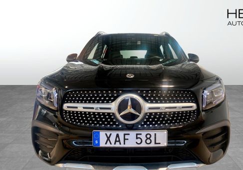 Mercedes-Benz GLB 200, 2022