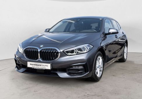 BMW 118, 2021