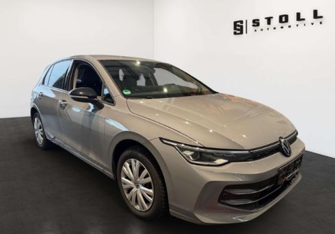 Volkswagen Golf, 2025