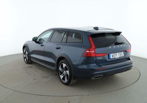 Volvo V60 Cross Country, 2021