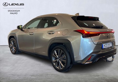Lexus UX, 2019