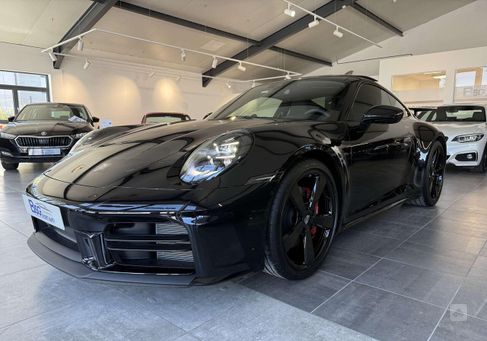 Porsche 911, 2025