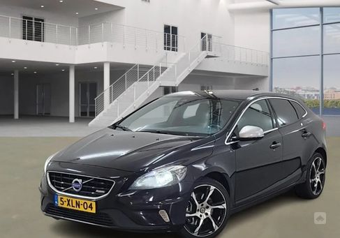 Volvo V40, 2014