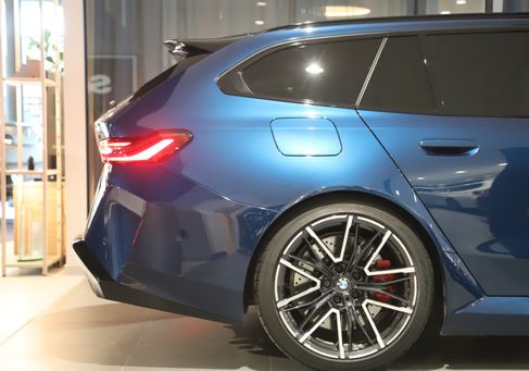 BMW M5, 2025