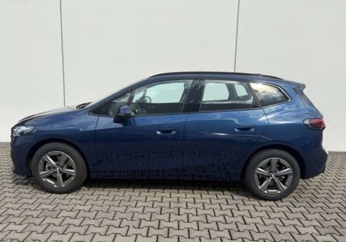 BMW 220, 2025 3