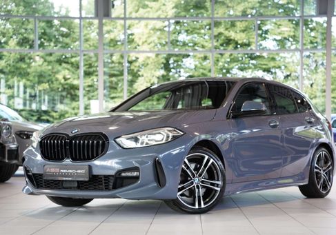BMW 118, 2021
