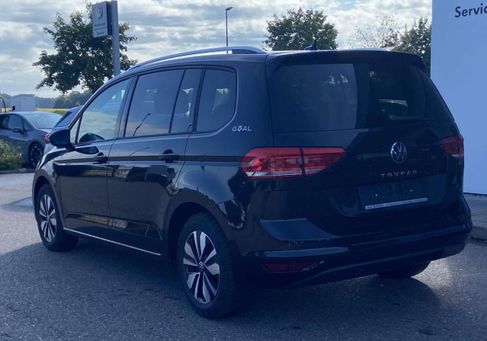 Volkswagen Touran, 2025 3