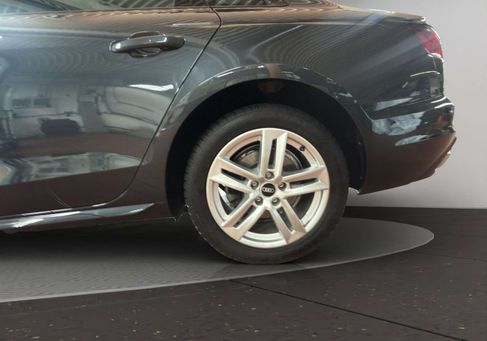 Audi A4, 2022