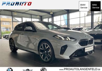 BMW 120, 2025