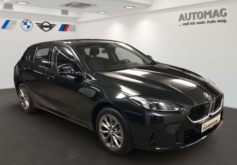 BMW 120, 2025