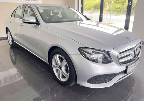 Mercedes-Benz E 200, 2018 3