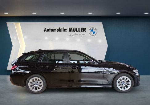 BMW 320, 2022