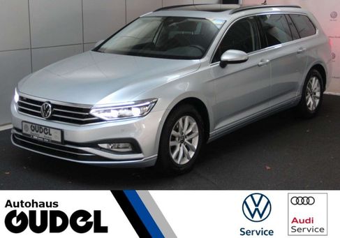 Volkswagen Passat Variant, 2022