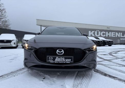 Mazda 3, 2025