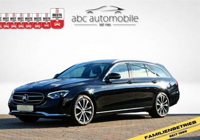Mercedes-Benz E 300, 2022