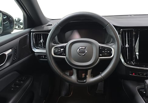 Volvo V60, 2022