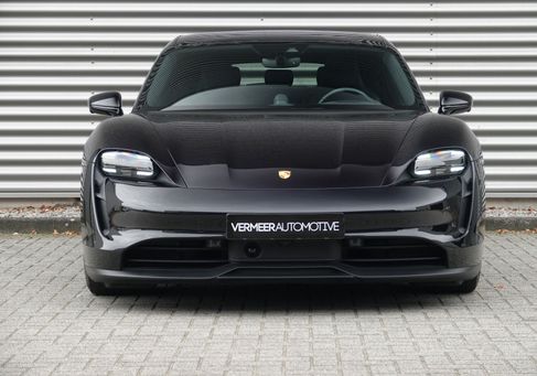 Porsche Taycan, 2023