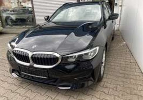 BMW 318, 2020