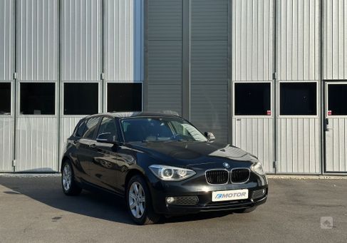 BMW 118, 2012