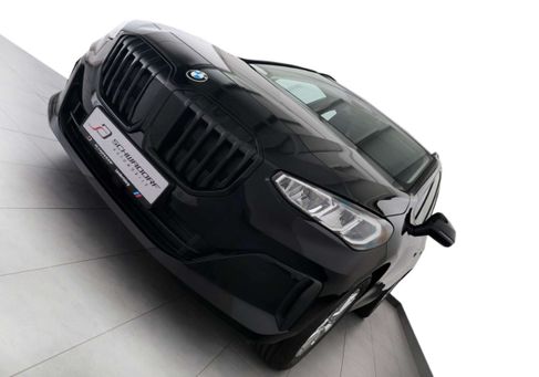 BMW 216, 2025