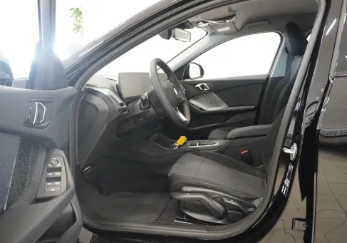 BMW 120, 2026 2