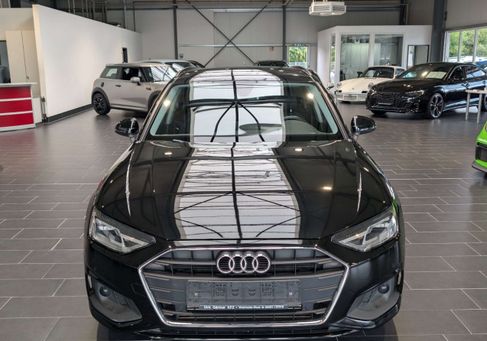Audi A4, 2022