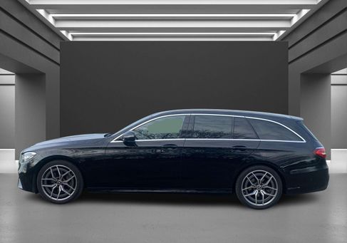 Mercedes-Benz E 220, 2022