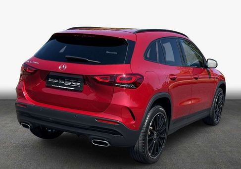 Mercedes-Benz GLA 250, 2021