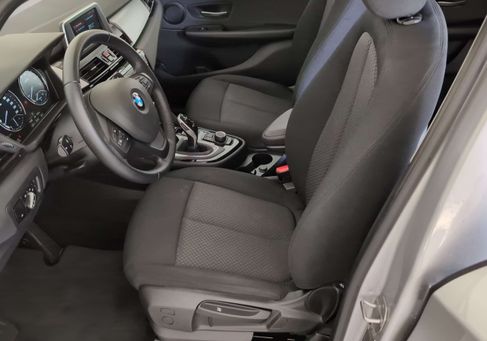 BMW 218, 2021 3