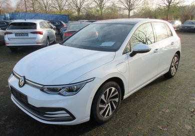 Volkswagen Golf, 2022
