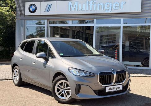 BMW 216, 2023