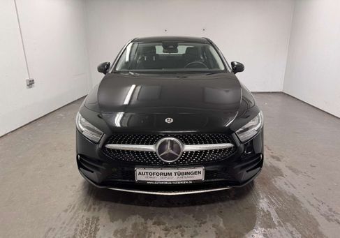 Mercedes-Benz A 200, 2022