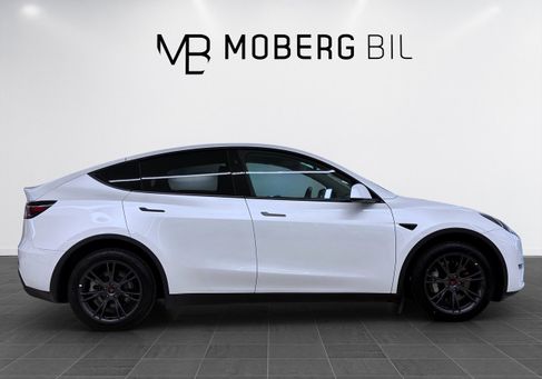 Tesla Model Y, 2025 3
