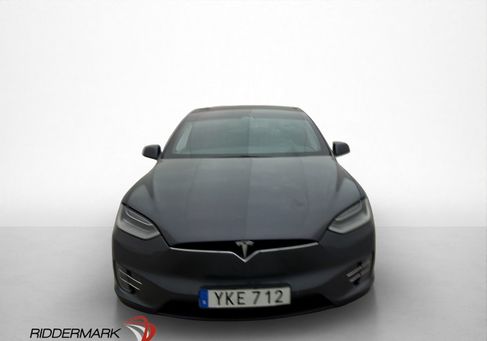 Tesla Model X, 2017
