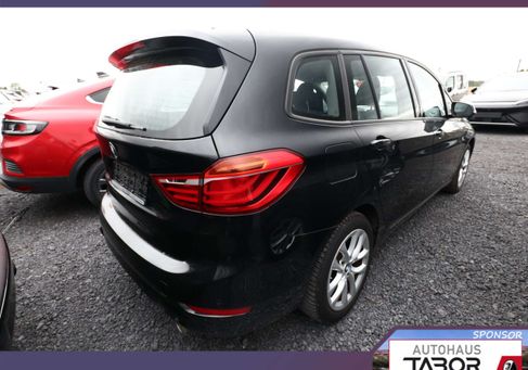 BMW 220, 2019 3
