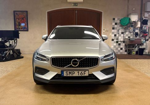 Volvo V60 Cross Country, 2021 2