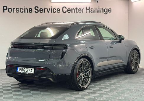 Porsche Macan, 2025