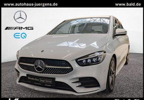Mercedes-Benz B 180, 2024