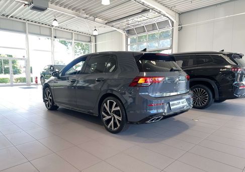 Volkswagen Golf, 2024 3