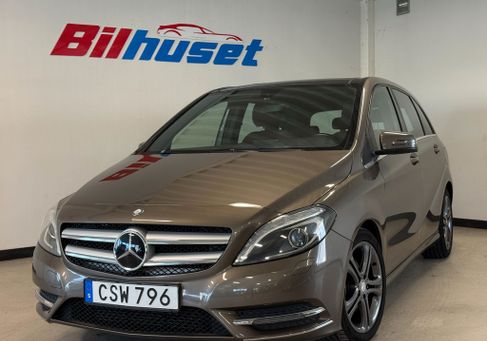Mercedes-Benz B 200, 2014