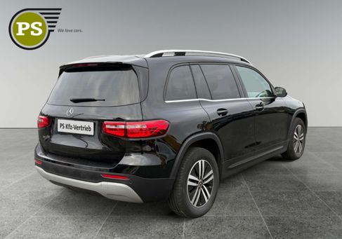 Mercedes-Benz GLB 200, 2022