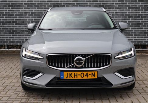 Volvo V60, 2025 2