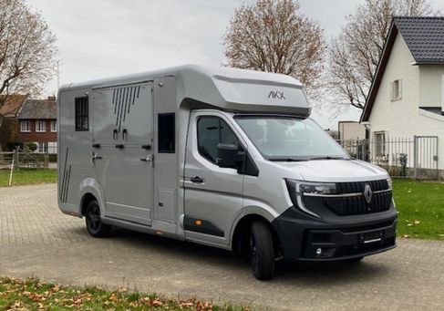 Renault Master, 2025
