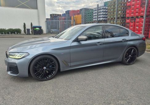 BMW 550, 2020