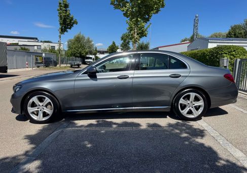 Mercedes-Benz E 200, 2017