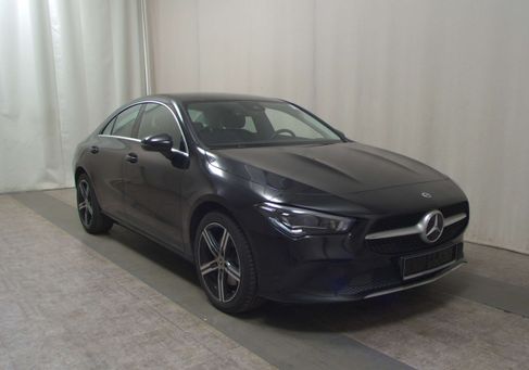 Mercedes-Benz CLA 220, 2022