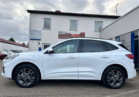 Ford Kuga, 2022