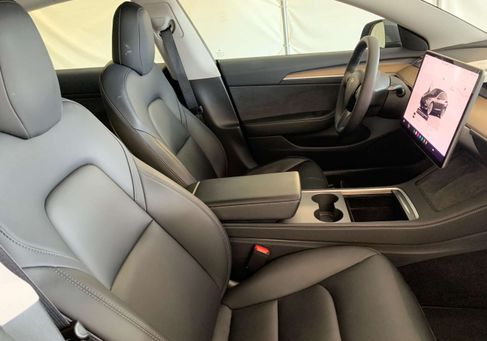 Tesla Model 3, 2023 3